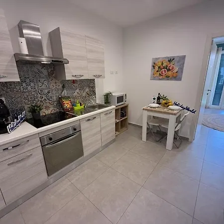 House 4*