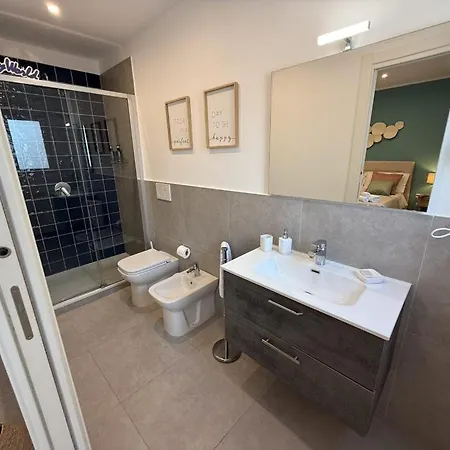 House Bed & Breakfast *